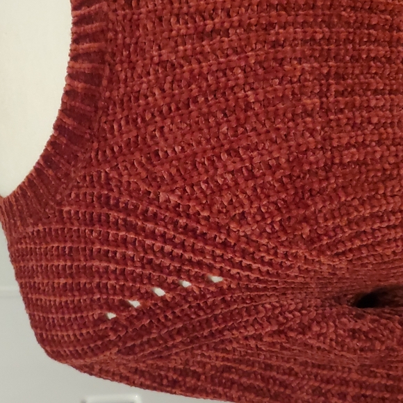 Super soft red sweater - Picture 4 of 5